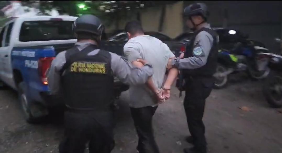Detienen a ciudadano por robo con violencia e intimidación en San Pedro Sula