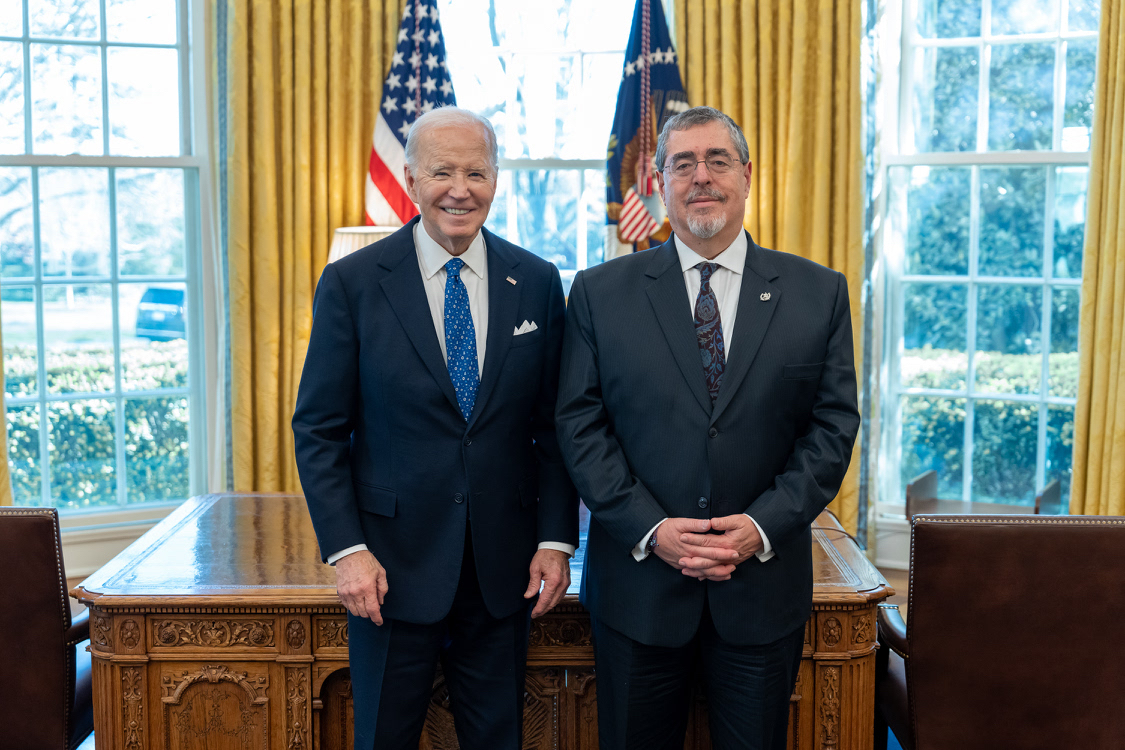 Biden y Arévalo conversan en la Casa Blanca sobre migración y corrupción
