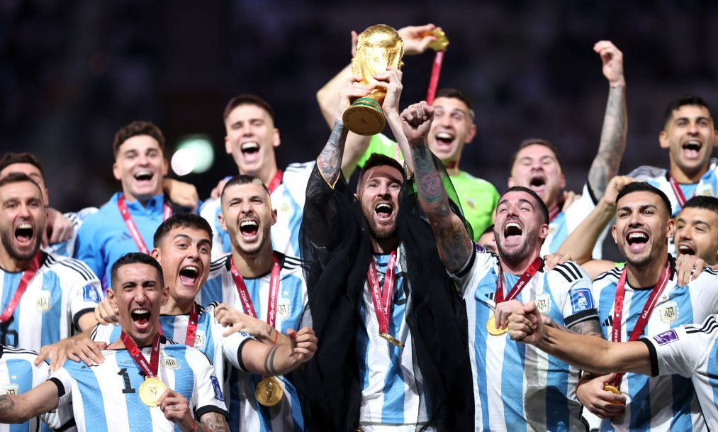 Barcelona iría a la carga por una de las figuras de Argentina que ganó el Mundial en Qatar
