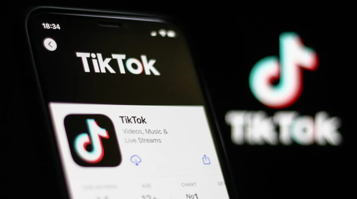 Ex empleados de TikTok dicen que la plataforma trabajó en estrecha colaboración con China pese a las afirmaciones de independencia
