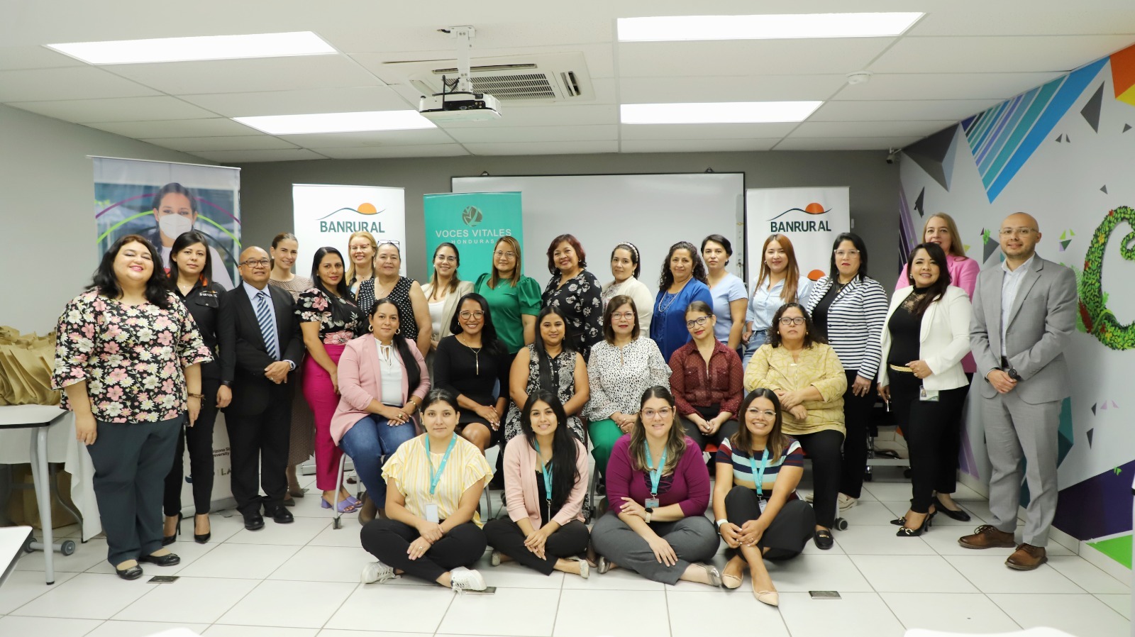Banrural da inicio al programa “Fortaleciendo Empresarias en Cadenas Productivas” en colaboración con Voces Vitales Honduras para impulsar el empoderamiento de mujeres emprendedoras