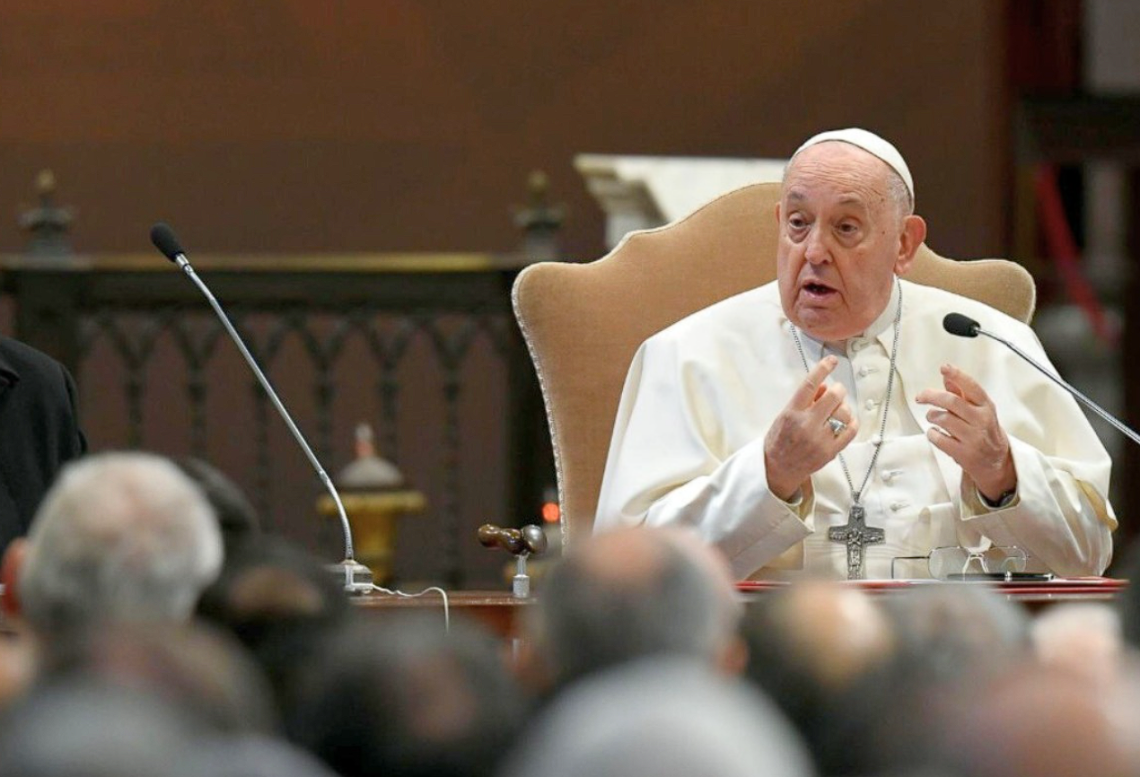 El papa lanza un llamamiento urgente para evitar “un conflicto aún mayor en Oriente Medio”