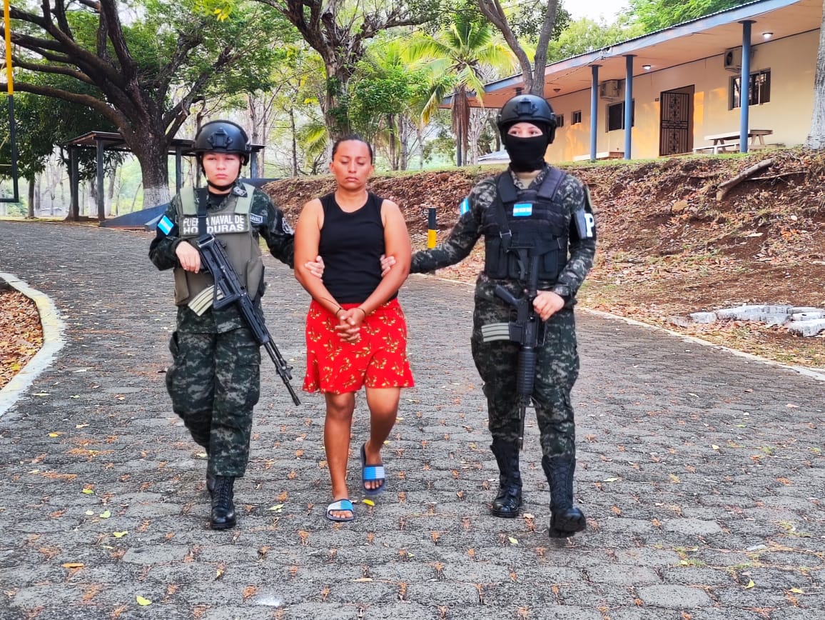 PMOP captura a Salvadoreña, supuesta integrante de una estructura criminal