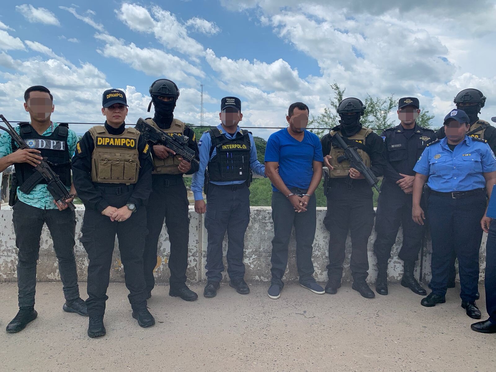 Policía Nacional de Honduras recibe en custodia para su traslado a peligroso miembro activo de la MS-13 de origen salvadoreño