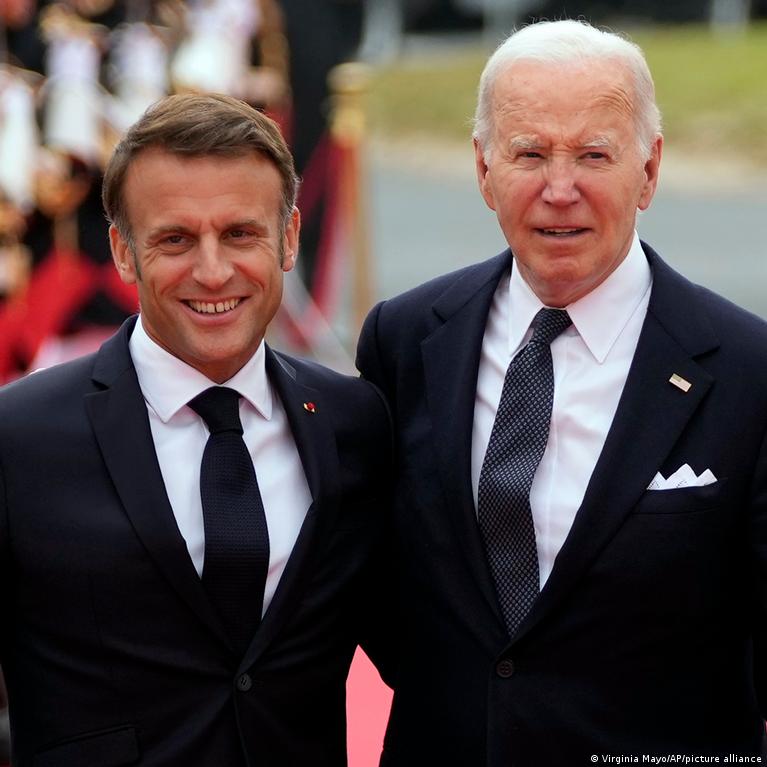 Biden se despide de Francia tras 5 días con una visita al cementerio de soldados de EE.UU.