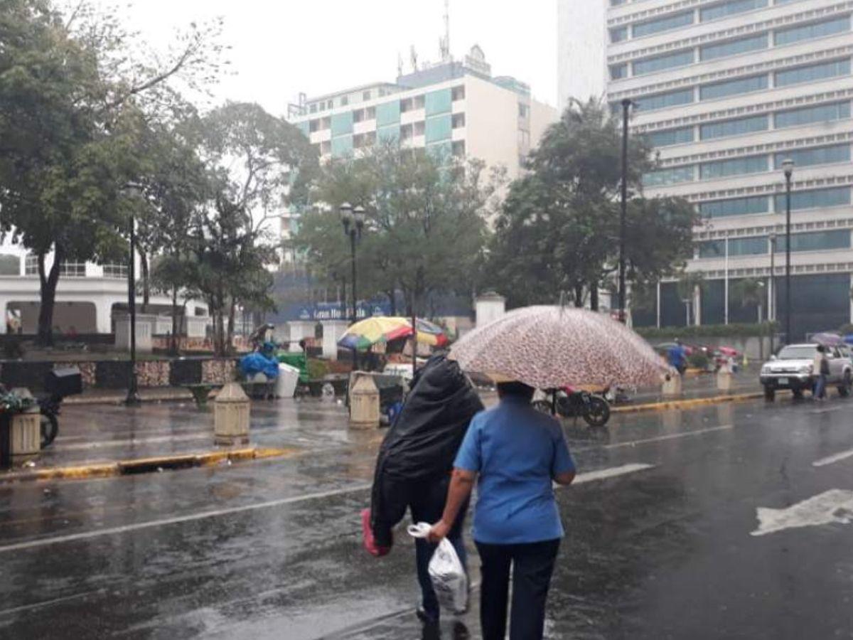 Nueva Onda Tropical provocará fuertes lluvias en diferentes partes del país