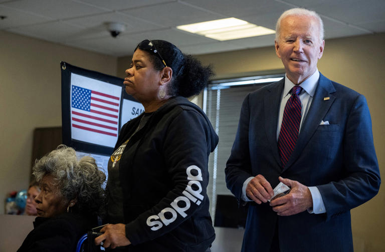 Joe Biden acude a votar anticipadamente en Delaware