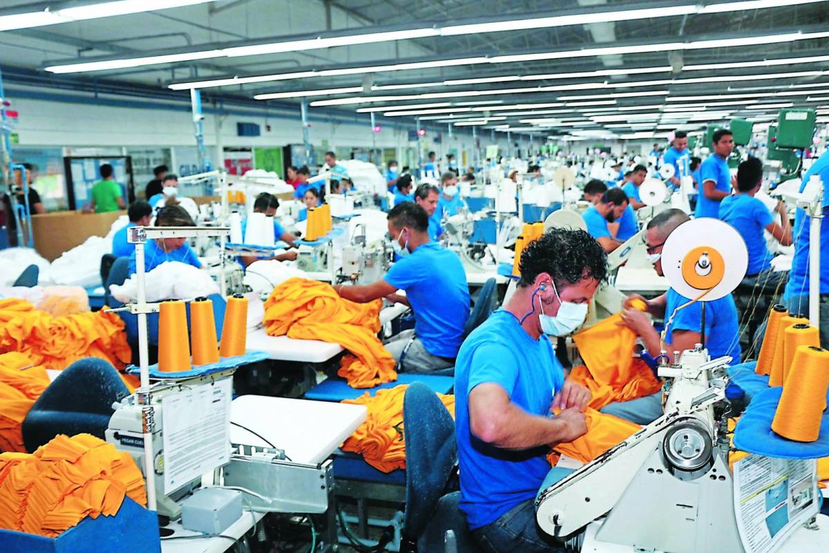 ¡Catastrófico! Al menos 44 mil empleos se han perdido por cierre de maquilas desde el 2023