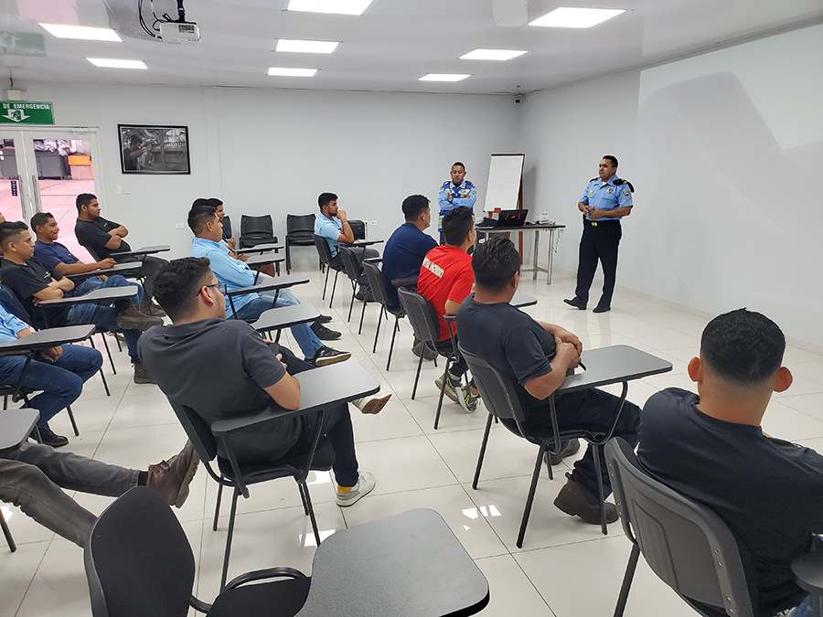 Tránsito impartirá clases de seguridad vial en los centros educativos