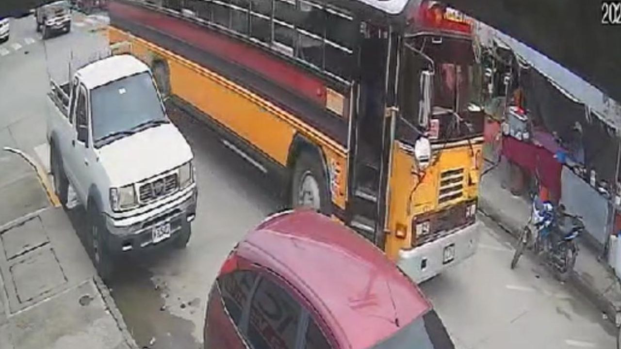 Conductor de autobús atropella adulto mayor en El Progreso Yoro