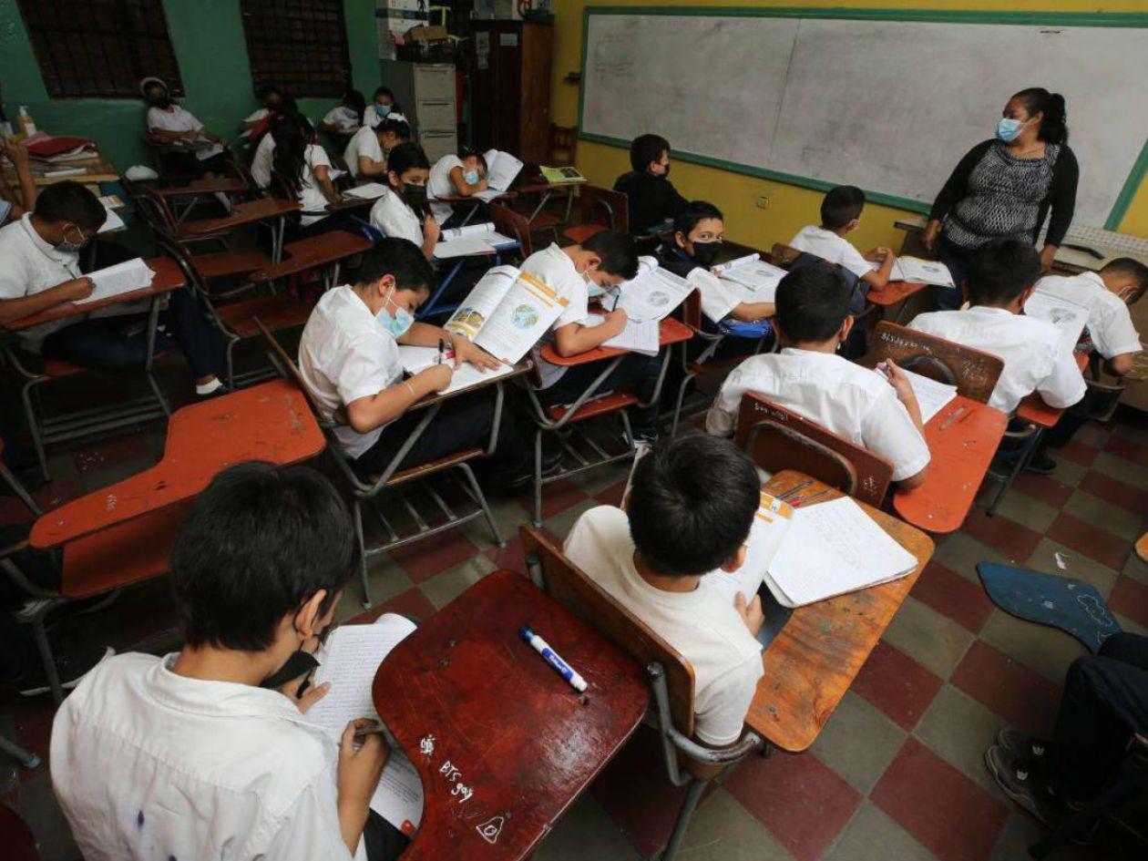 Suspenden clases en centros educativos públicos el lunes 10 de marzo por elecciones