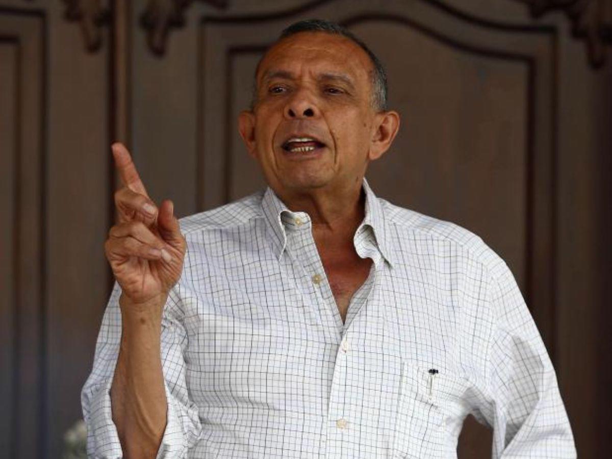 Expresidente Lobo recuerda rol militar en defensa del voto