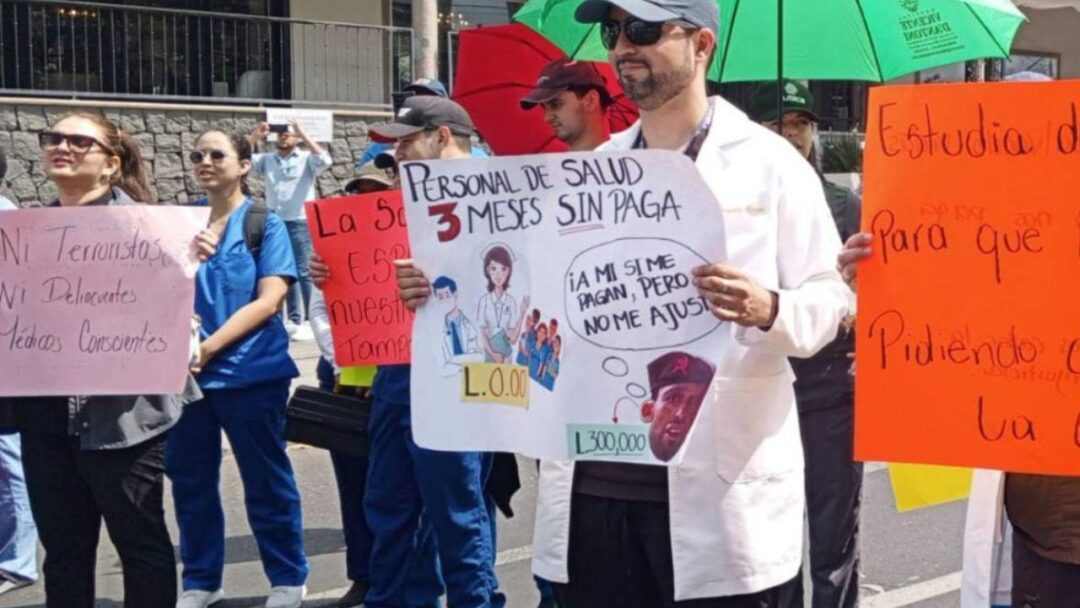 Colegio Médico de Honduras denuncia que hace 12 días se firmó un acuerdo con Sesal, pero no se cumplió por lo cual retomaron asambleas