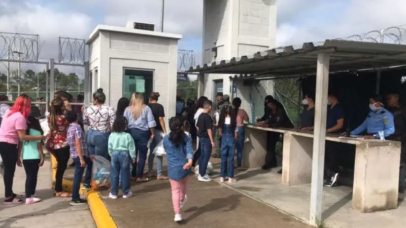 INP autoriza visitas familiares y conyugales en cárceles por el Día de la Madre