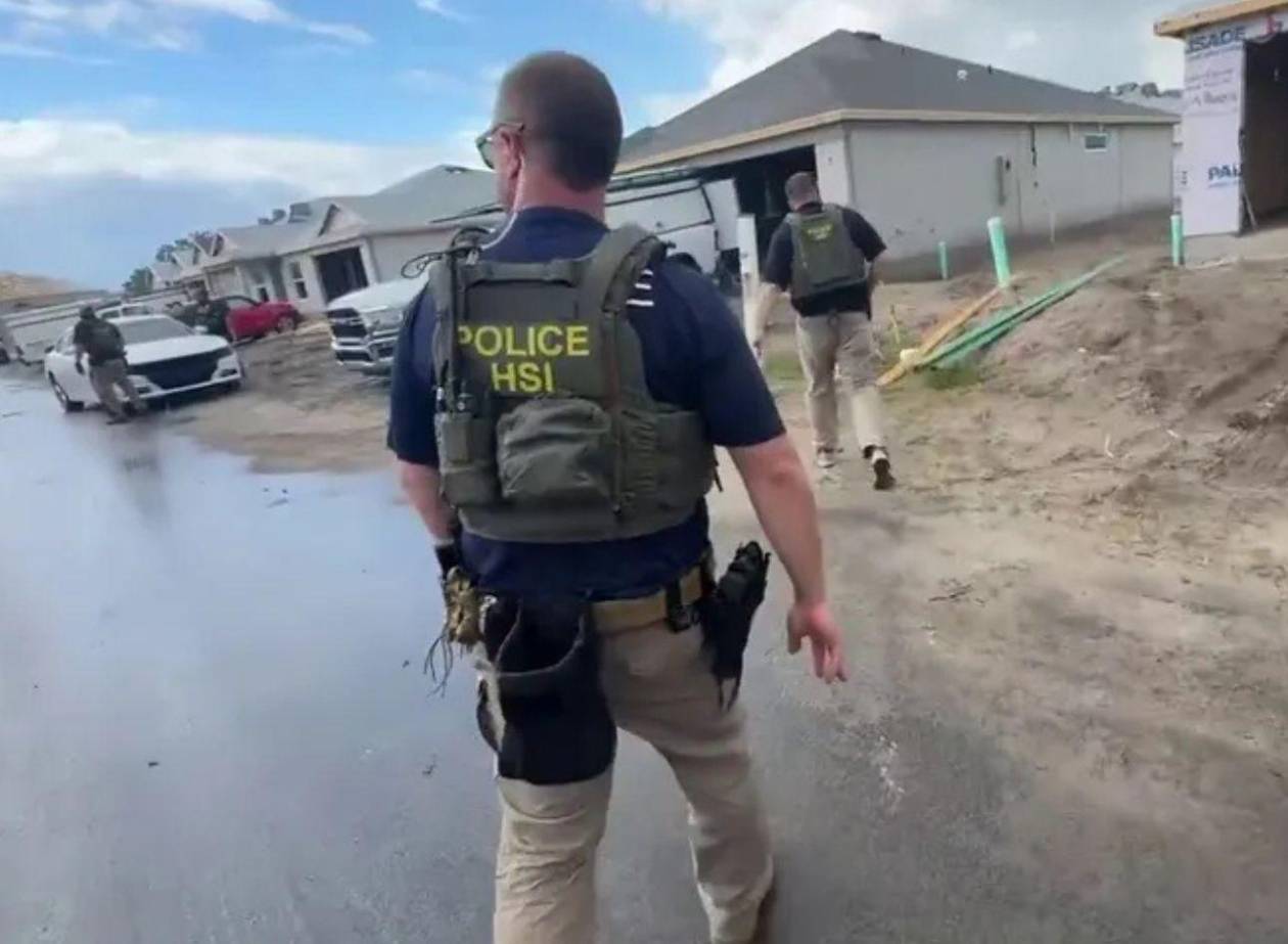 Arrestan a más a inmigrantes incluidos hondureños en una construcción en Florida