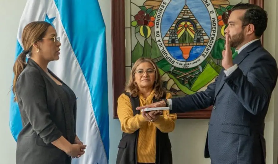 Juramentan a interventor de Inprema como secretario ejecutivo del IP