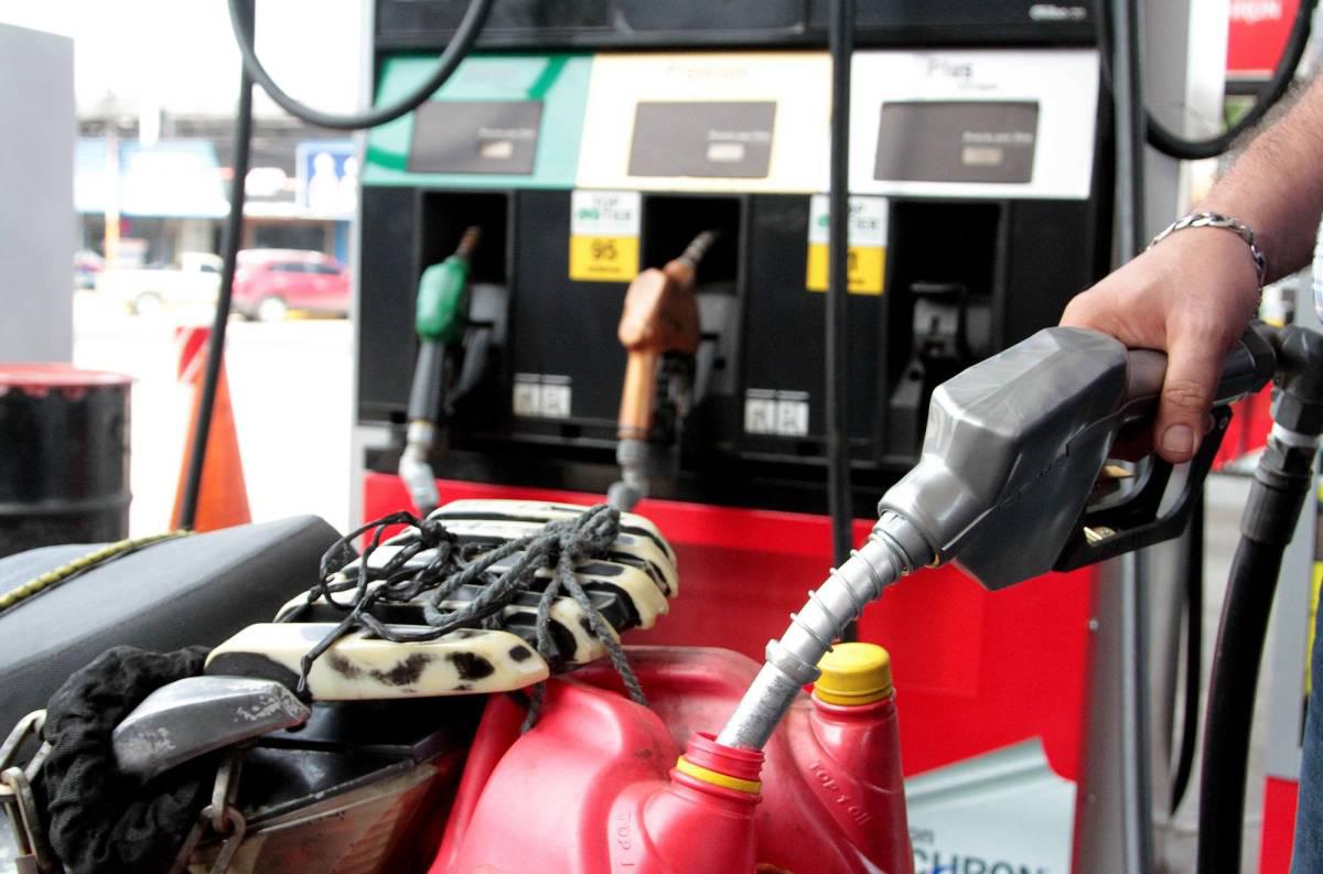 Gobierno anuncia nueva alza al precio de los combustibles