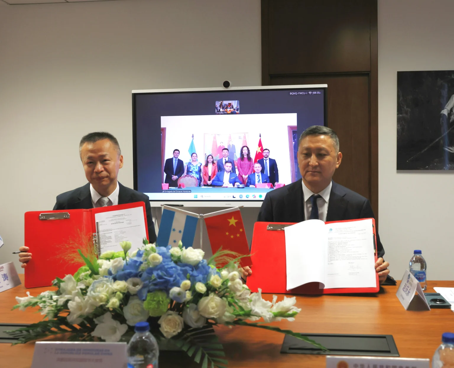 Dos empresas chinas firman acuerdo para comprar 3.000 toneladas de camarón