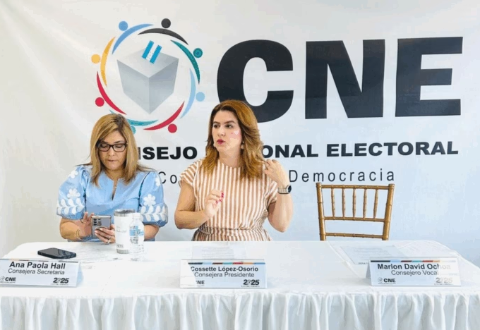 Consejeras del CNE amplían plazo para que empresas presenten licitación para el TREP