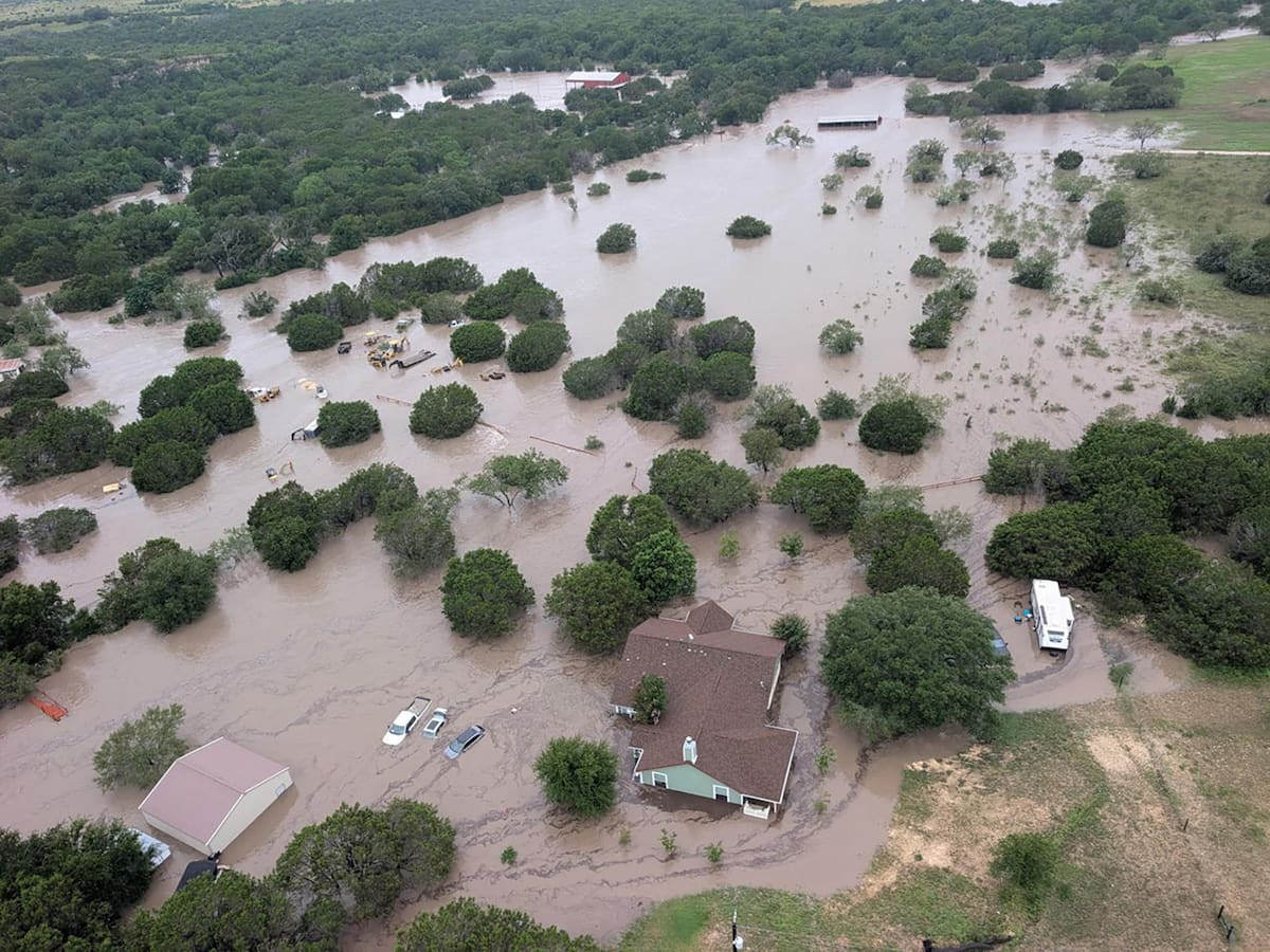 Se eleva a 79 la cifra de fallecidos tras inundaciones en Texas