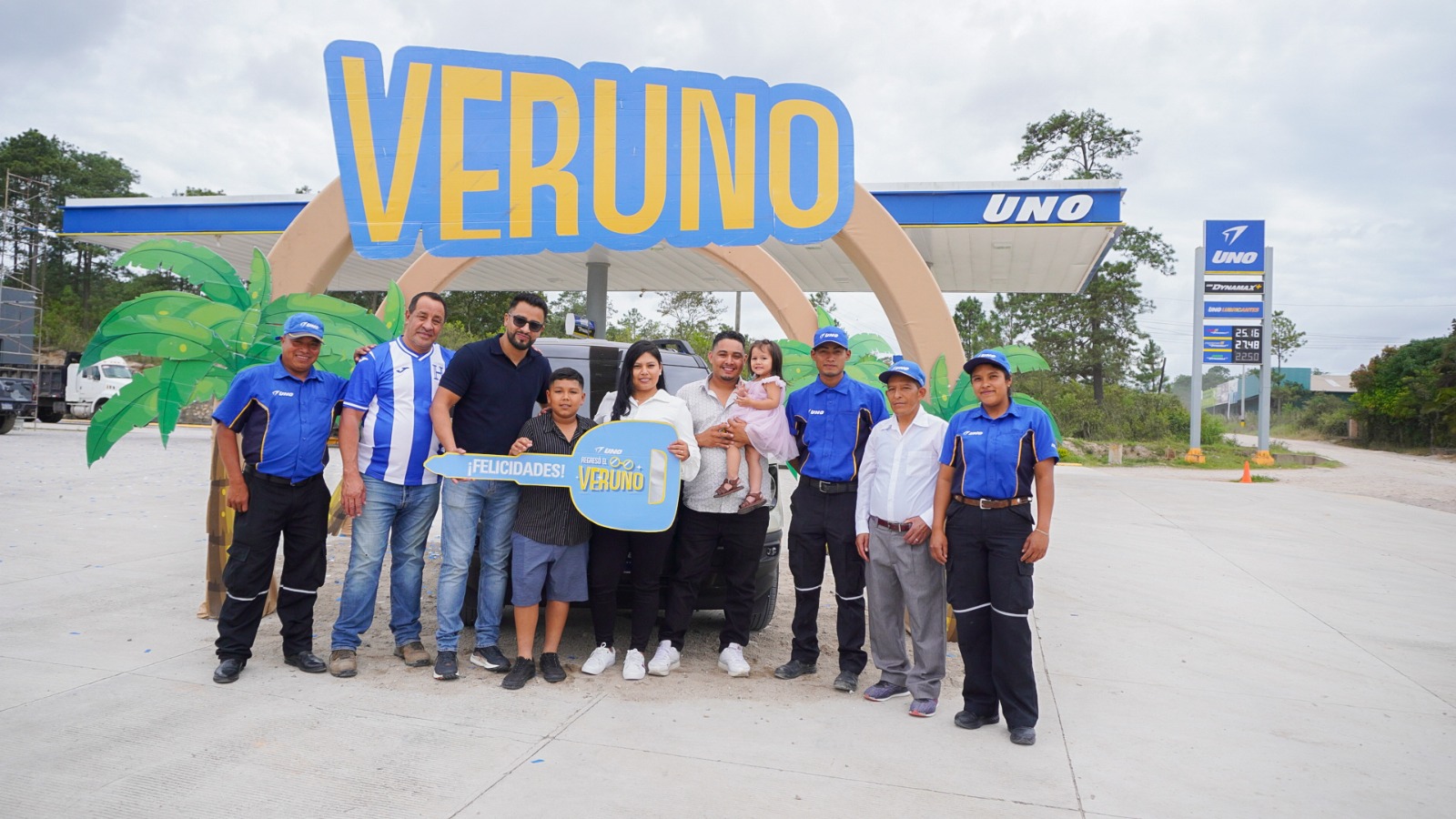Gasolineras UNO entrega la cuarta y última Ford Bronco en San Juan, Intibucá, cerrando con éxito su promoción “Regresó el VERUNO”