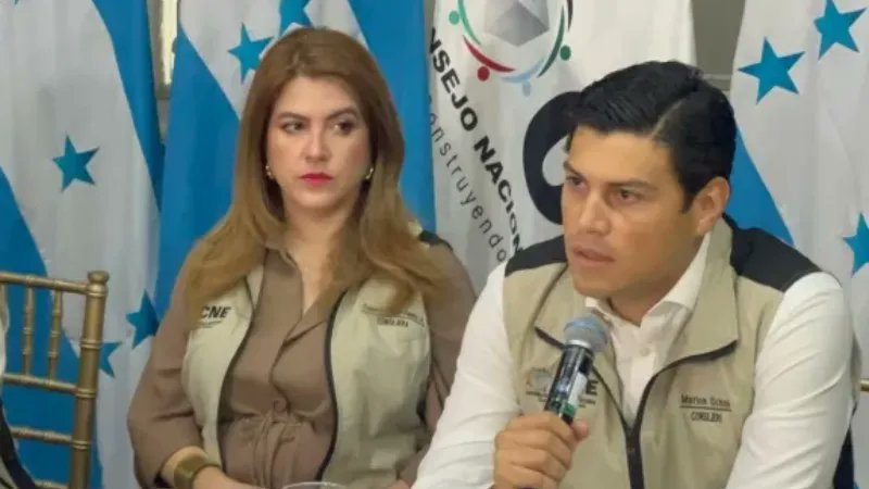 Cossette López denuncia que empleados que dependen del consejero Ochoa bloquean las actividades del CNE