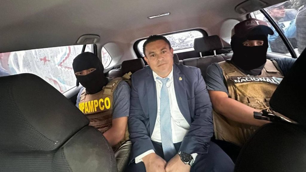 Capturan al diputado Nelson Márquez en la víspera de sesión legislativa clave para destino de elecciones generales