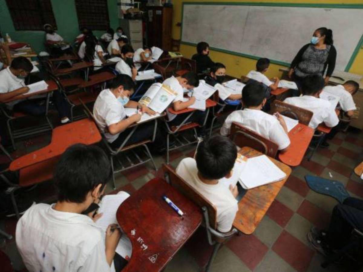 Educación ordena regresar a clases presenciales a excepción de SPS y el Distrito Central