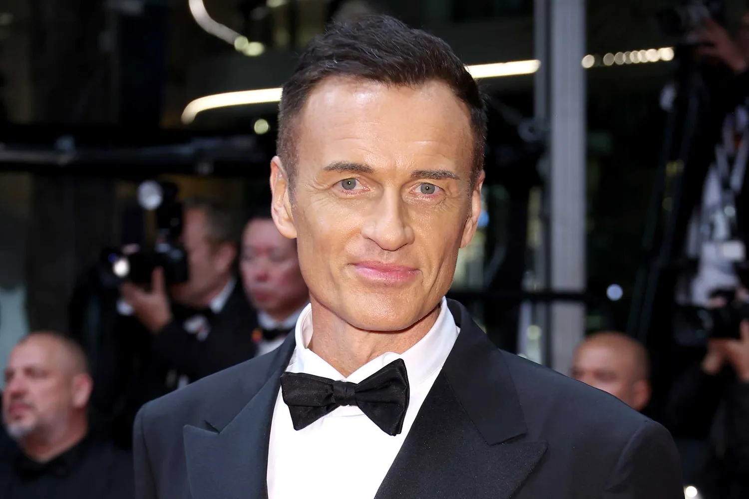 Muere el actor australiano Julian McMahon a los 56 años
