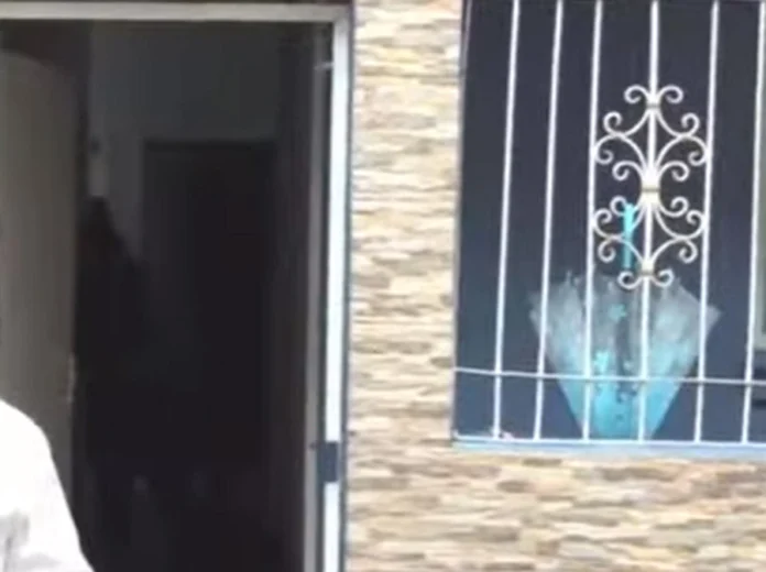 Ultiman a una mujer policía en el interior de una vivienda en una colonia capitalina