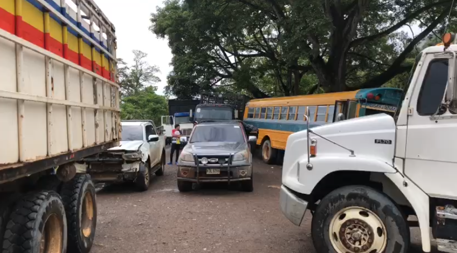 Pobladores exigen transparencia y obras en carretera olvidada del litoral atlántico