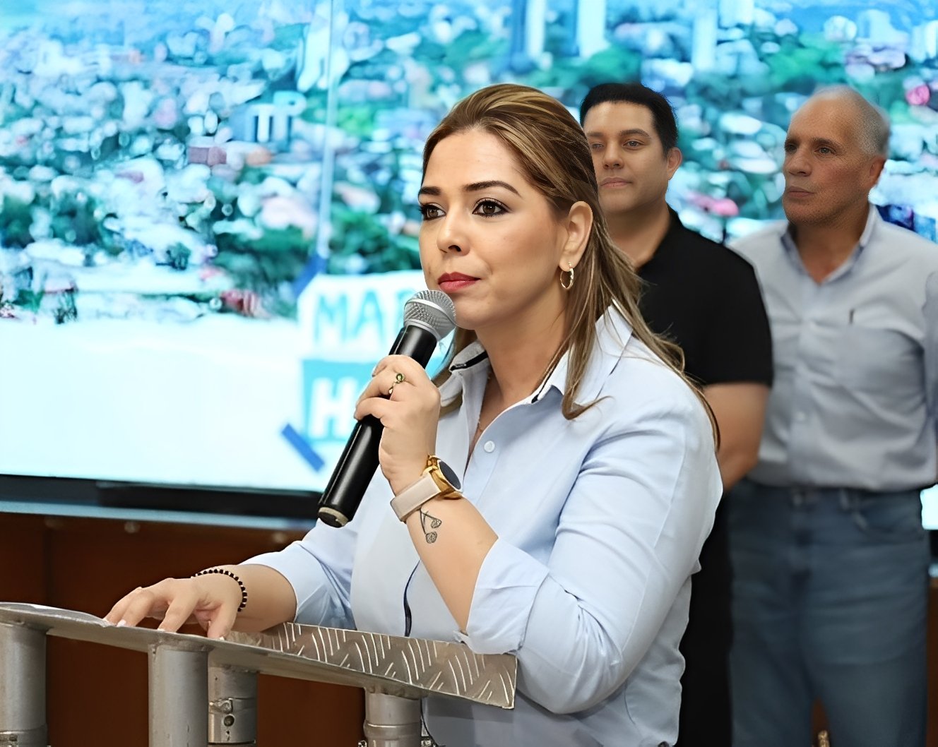Diputada nacionalista acusa a los funcionarios del gobierno de ser incompetentes e incapaces por el fin del TPS
