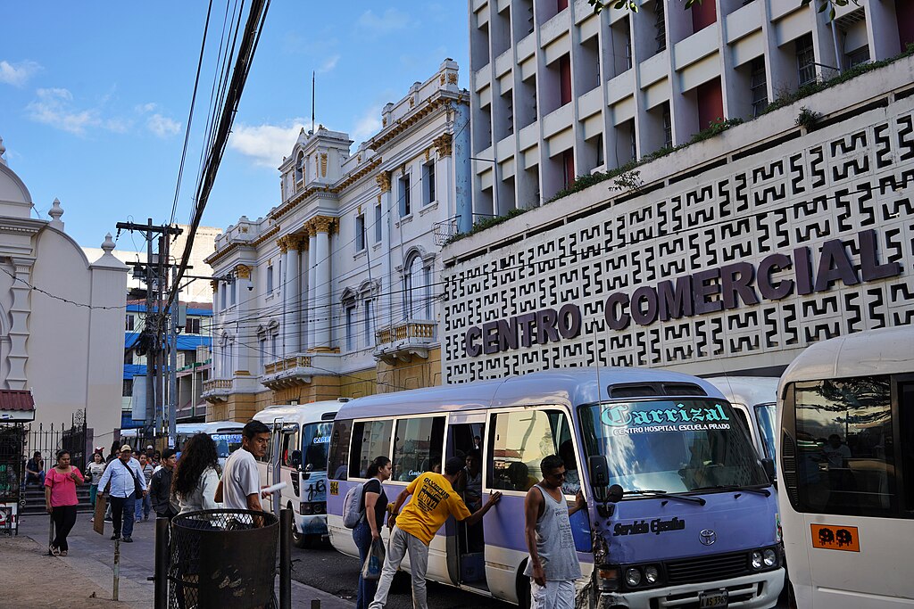 Congreso aprueba ampliación del pago de compensación económica del pasaje del bus urbano a los usuarios