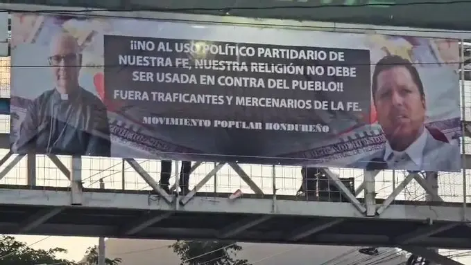 Aparecen pancartas en contra de caminata de oración de las iglesias, en puentes de Tegucigalpa
