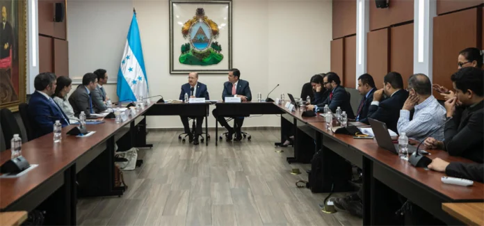 Analizan proyecto de Ferrocarril Interoceánico en CN