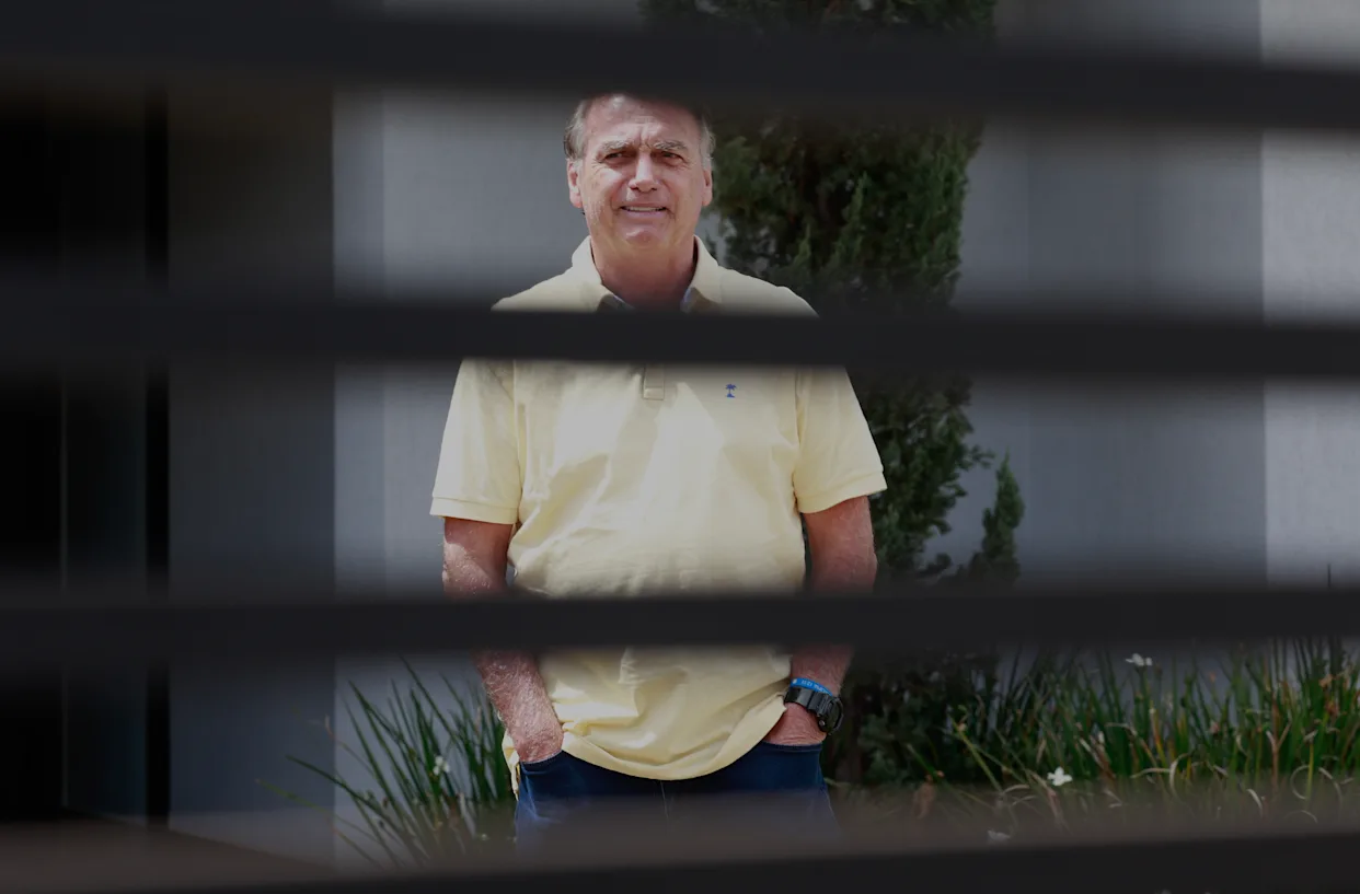 Bolsonaro es condenado a 27 años y tres meses de cárcel por golpismo en Brasil