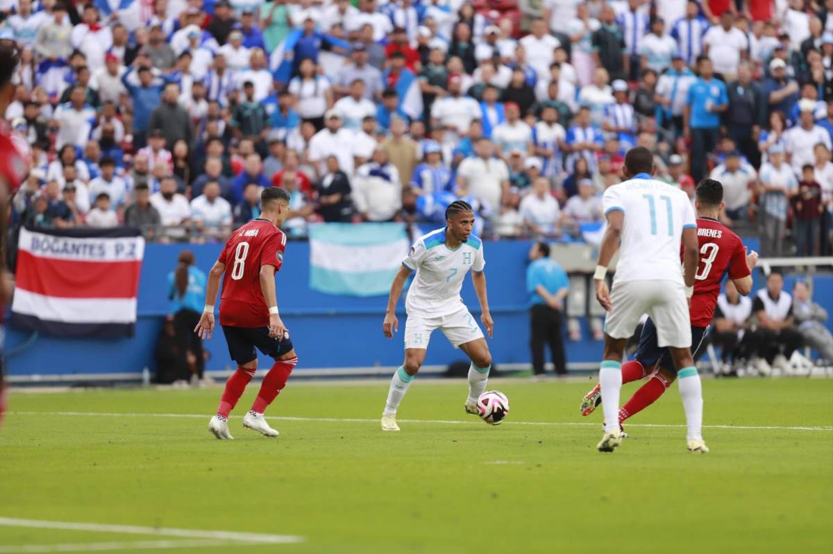 ¡Será un llenazo! pese a elevados costos, FFH confirma venta total de la boletería para el partido Honduras vs Costa Rica