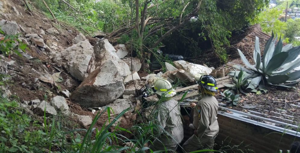 Impactantes imágenes dejan deslizamientos y derrumbes en la capital