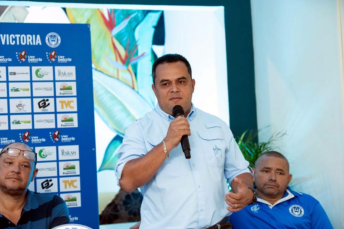 ¡Crisis en la “Jaiba Brava”! Trasciende renuncia del presidente del Victoria, Javier Cruz, y no se presentarían ante Lobos de la UPN por deuda de casi tres meses de salario