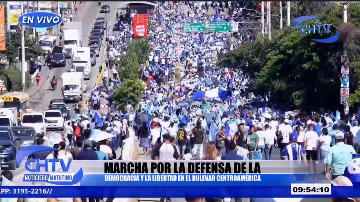 Nacionalistas se movilizan en Tegucigalpa por la defensa de la democracia y la libertad