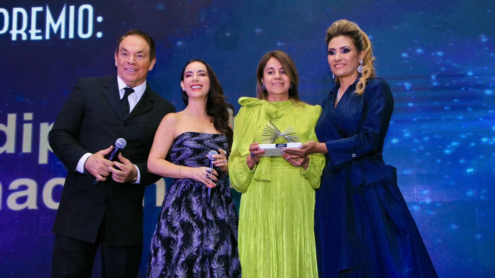 Embajadora de Honduras en México, Sonia Cruz de Aspra, recibe importante galardón Internacional por su compromiso social