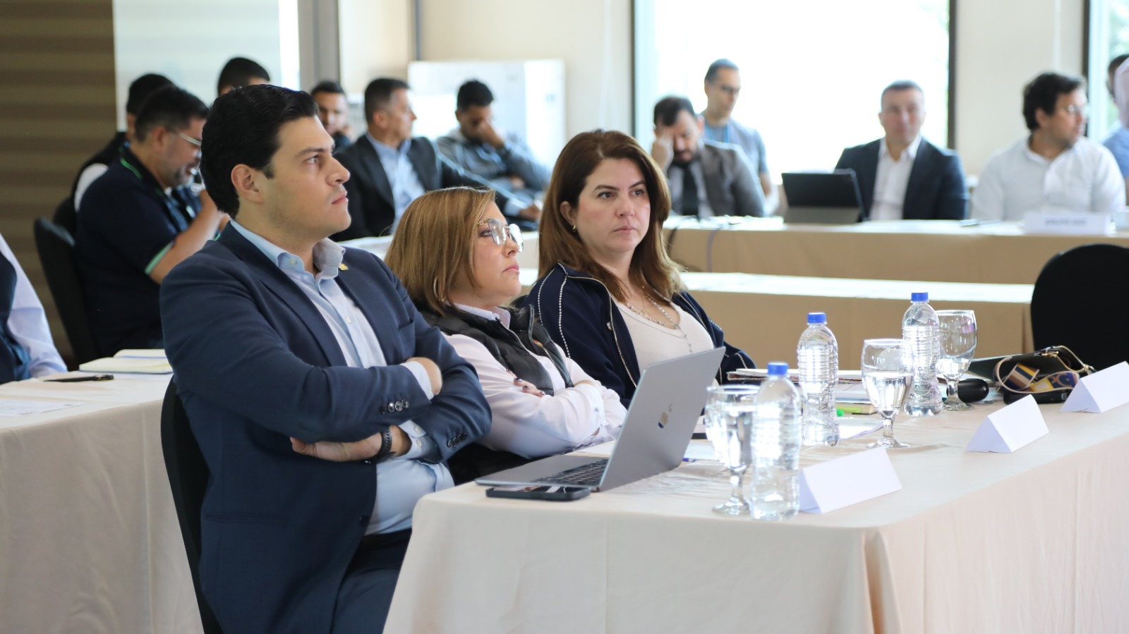 Fallas técnicas, descoordinación, falta de energía y de custodios desnudan las carencias en simulacro del CNE a 20 días de las elecciones generales