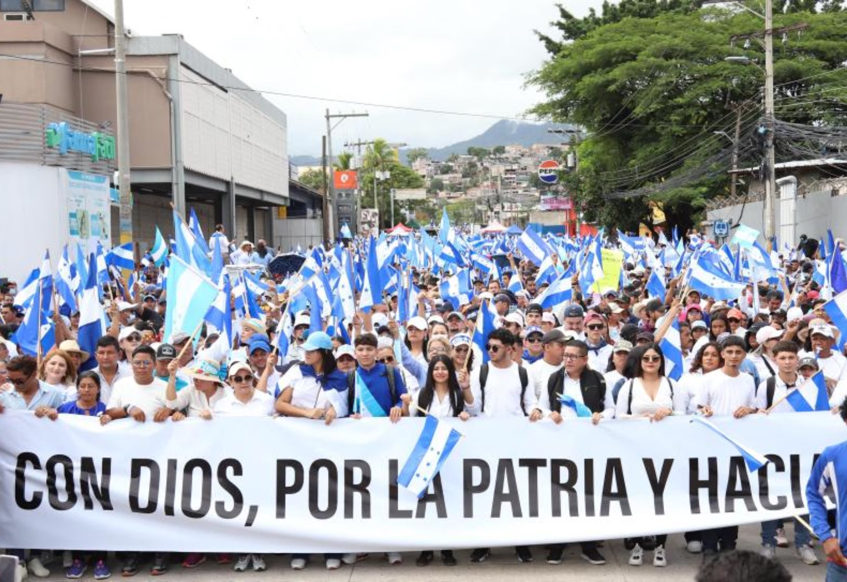 Oposición convoca a marcha por la defensa de la democracia y la libertad este sábado en Tegucigalpa
