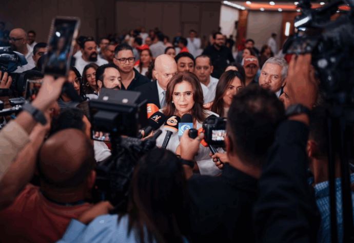 Rixi Moncada prometió de todo en San Pedro Sula, menos la CICIH