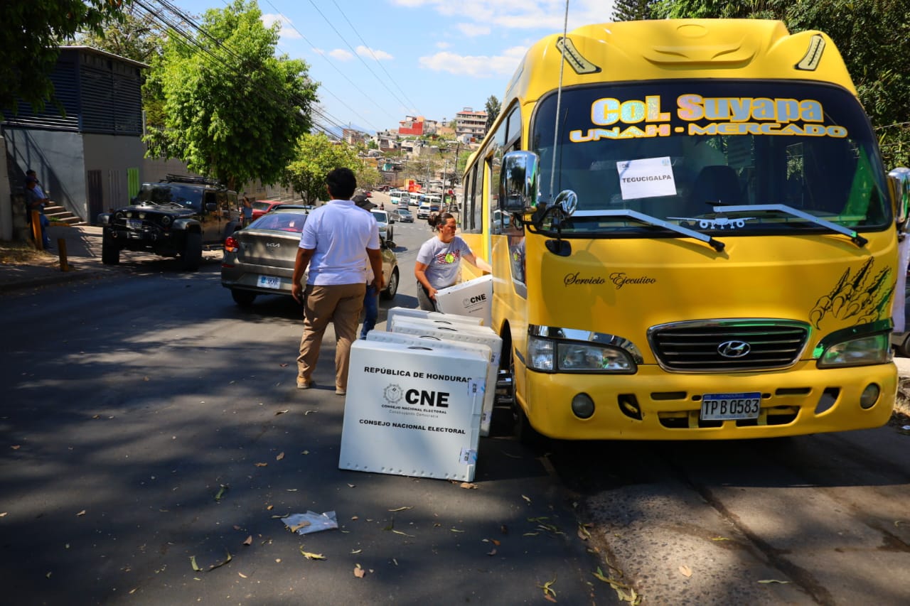CNE relanza proceso de contratación expedita para el transporte del material electoral