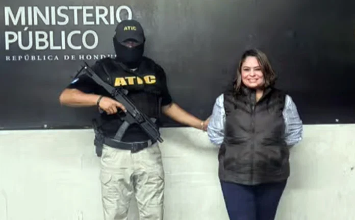 En libertad se defenderá exdirectora de la Dinaf, Dulce María Villanueva