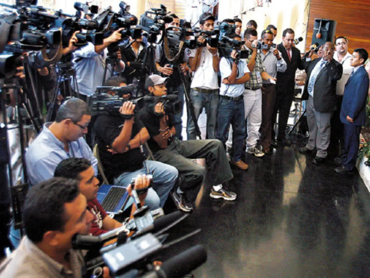 Conadeh pide al Estado garantizar seguridad y libertad de prensa durante escrutinio especial