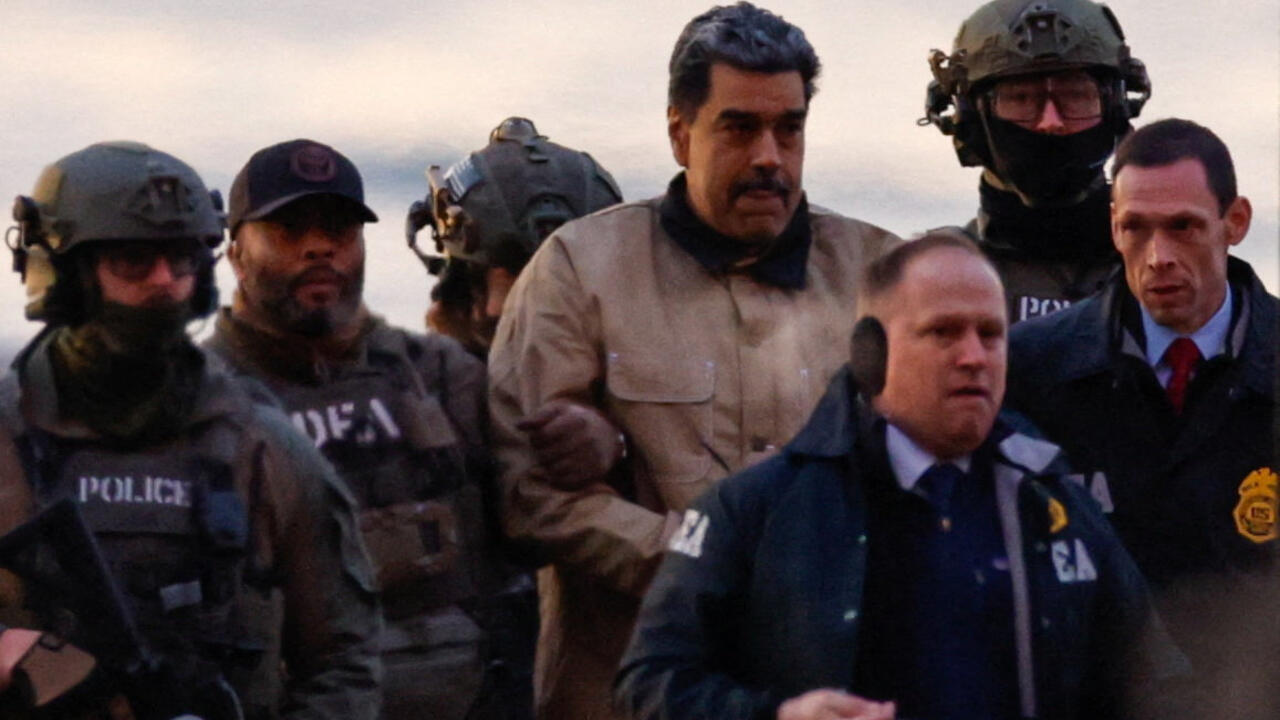 Ex dictador venezolano Nicolás Maduro comparece este lunes ante un juez federal en Nueva York por cargos de narcoterrorismo