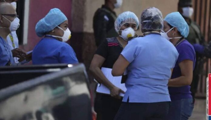 Gobierno saliente oficializa nombramientos en Salud a días del cambio de administración y desata críticas