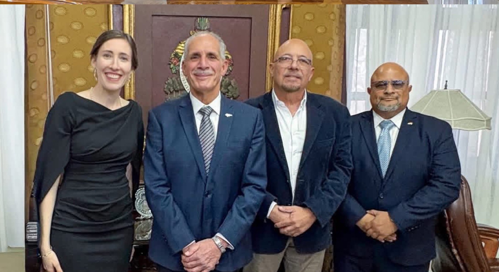 Gobierno de Asfura sella alianza millonaria para garantizar medicamentos en Honduras